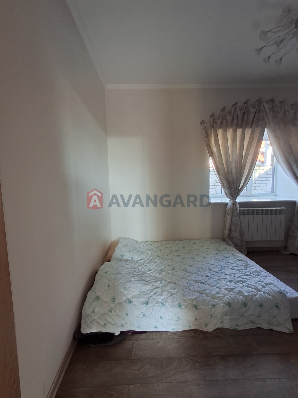 �������, 180 ��.�. ���� 14