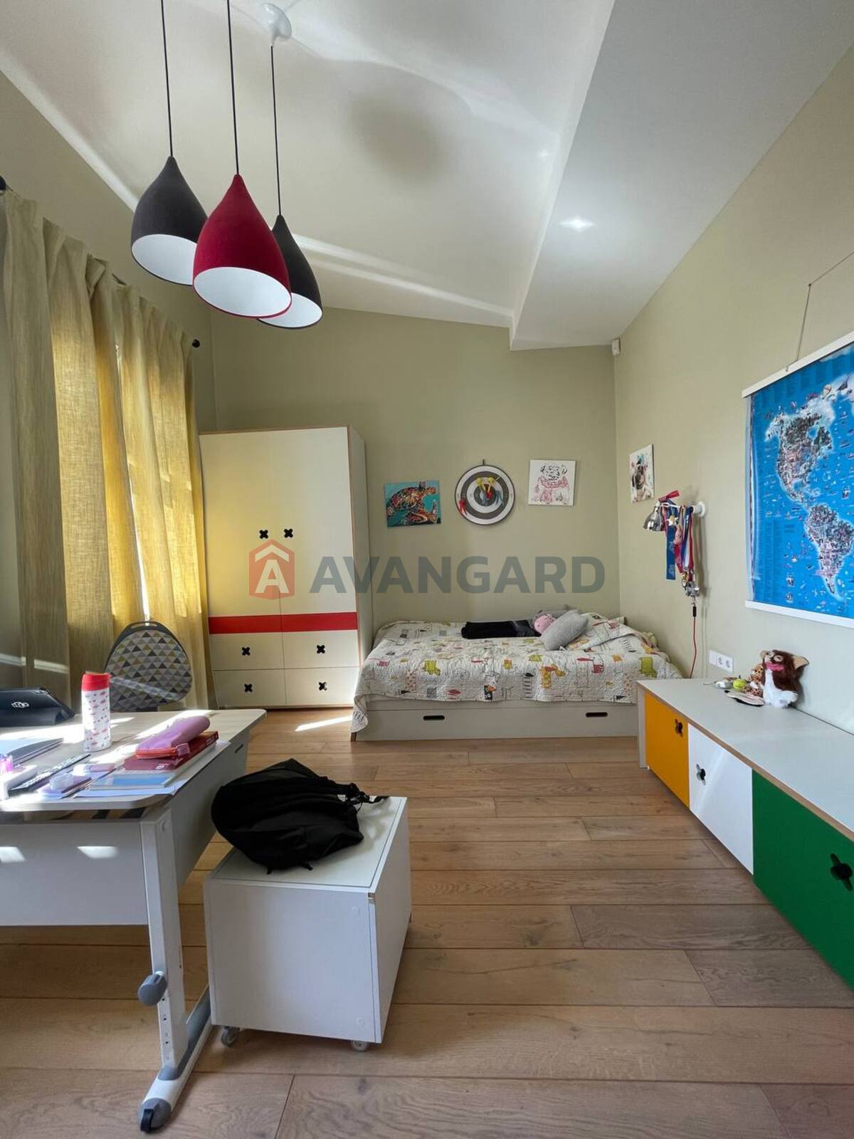 �������, 465 ��.�. ���� 12