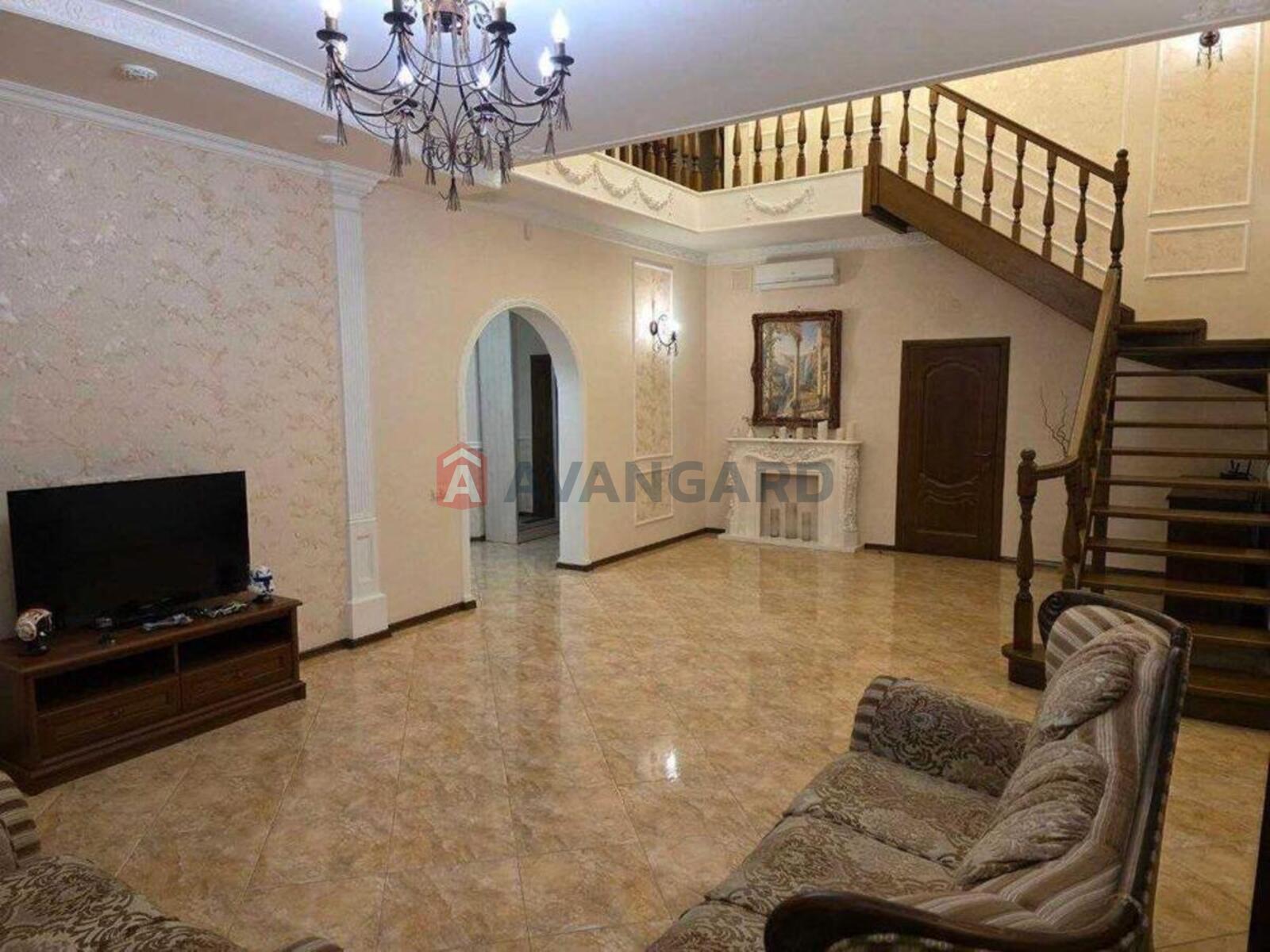 �������, 306 ��.�. ���� 5