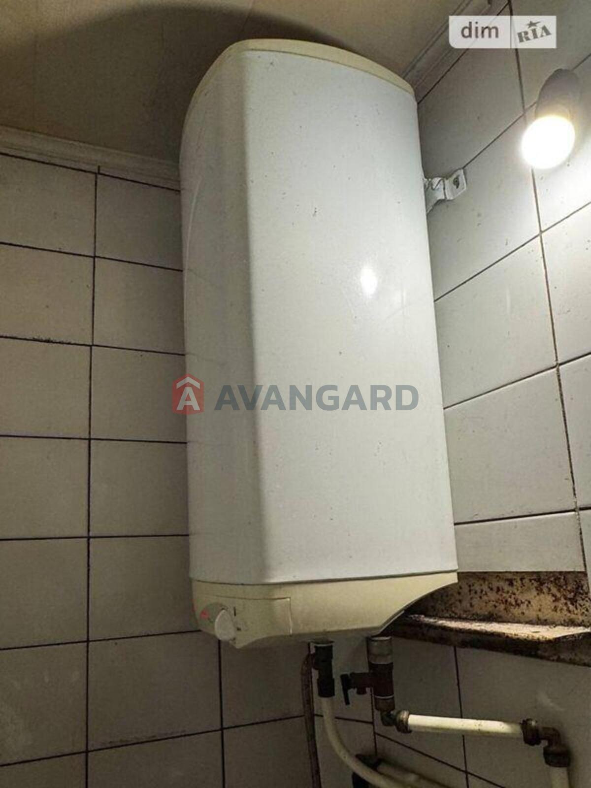 �������, 75 ��.�. ���� 6