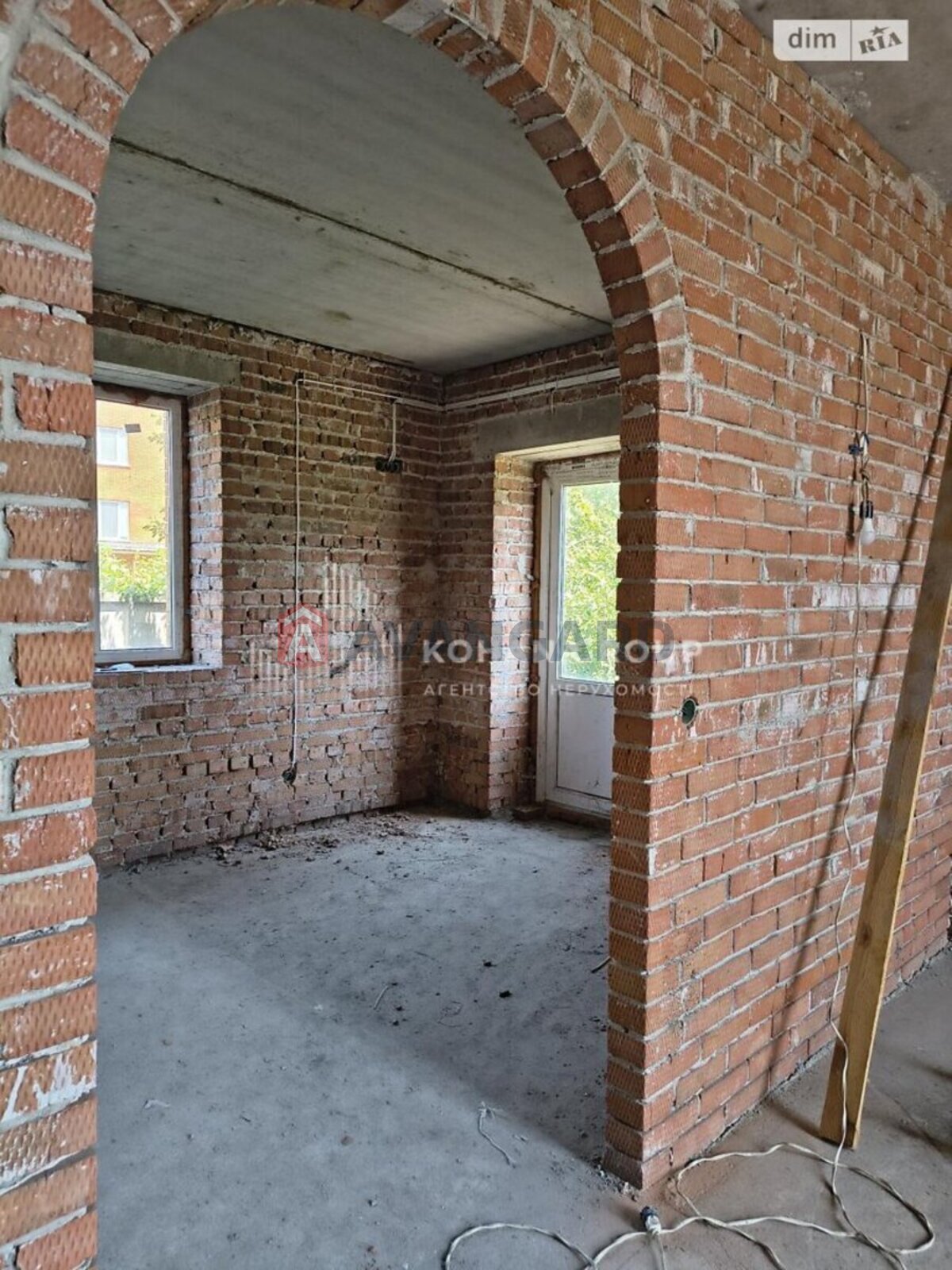 �������, 360 ��.�. ���� 24