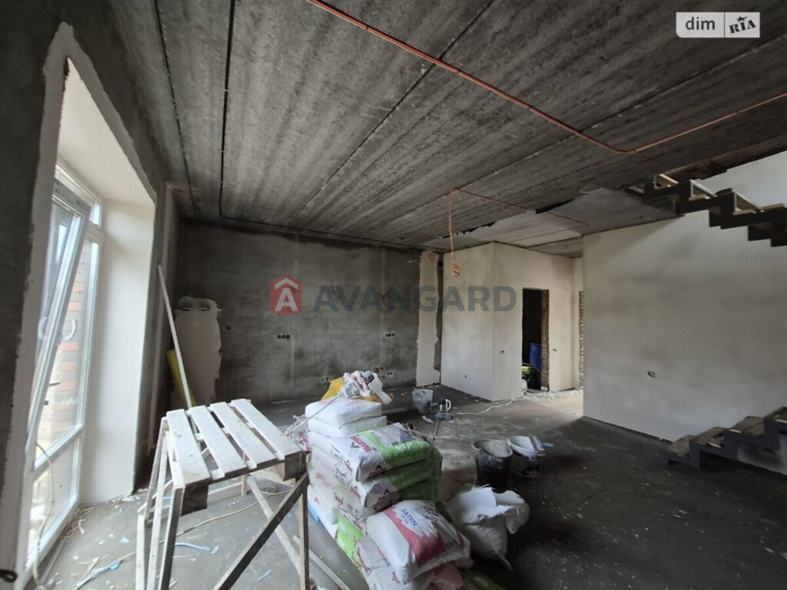 �������, 105 ��.�. ���� 14