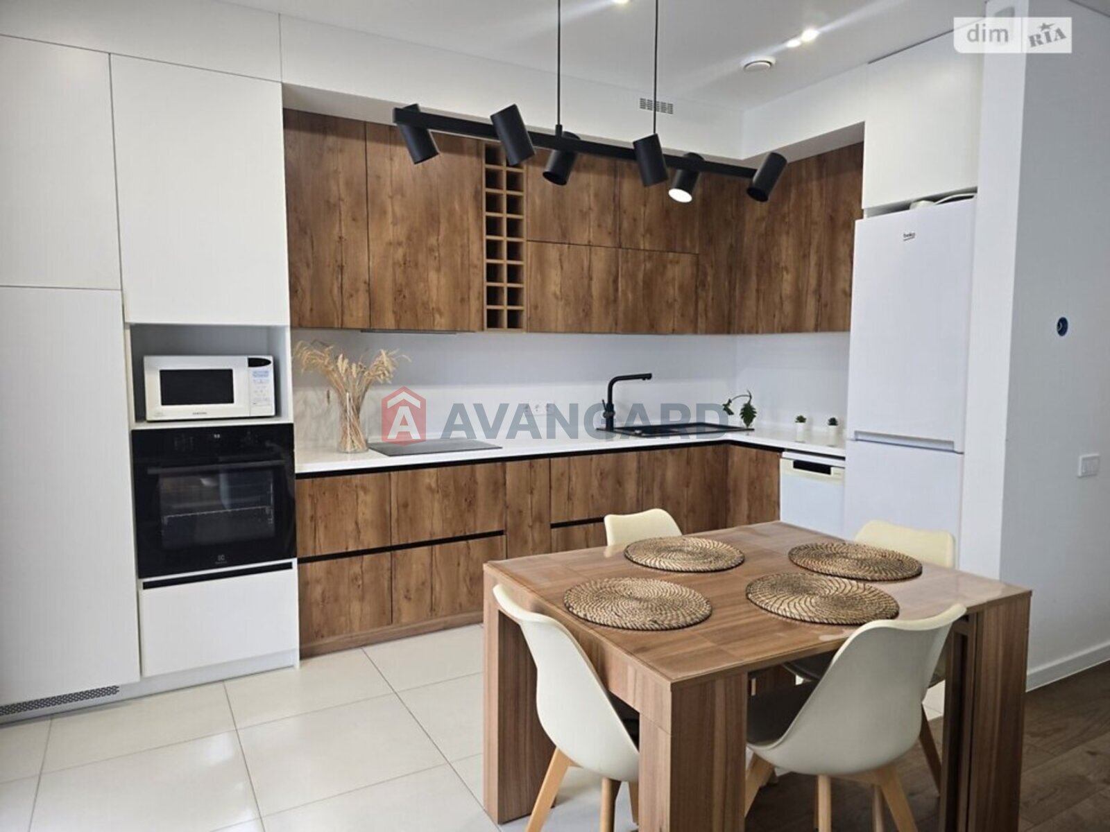 �������, 122 ��.�. ���� 1