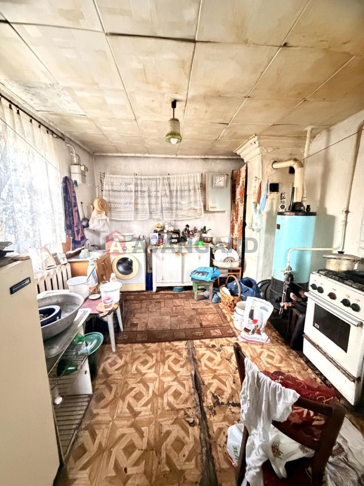 �������, 75 ��.�. ���� 11