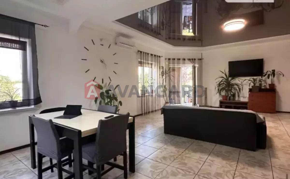 �������, 93 ��.�. ���� 13