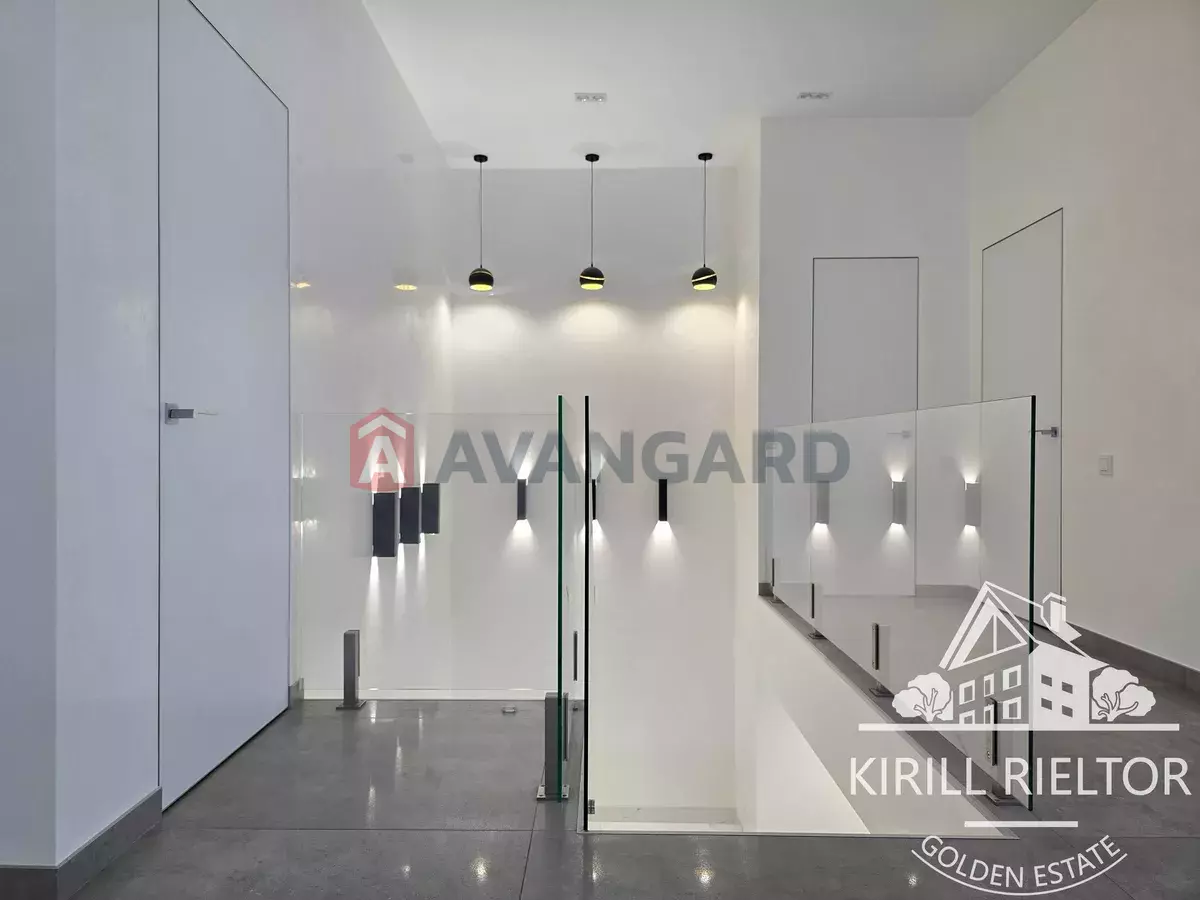 �������, 306 ��.�. ���� 24