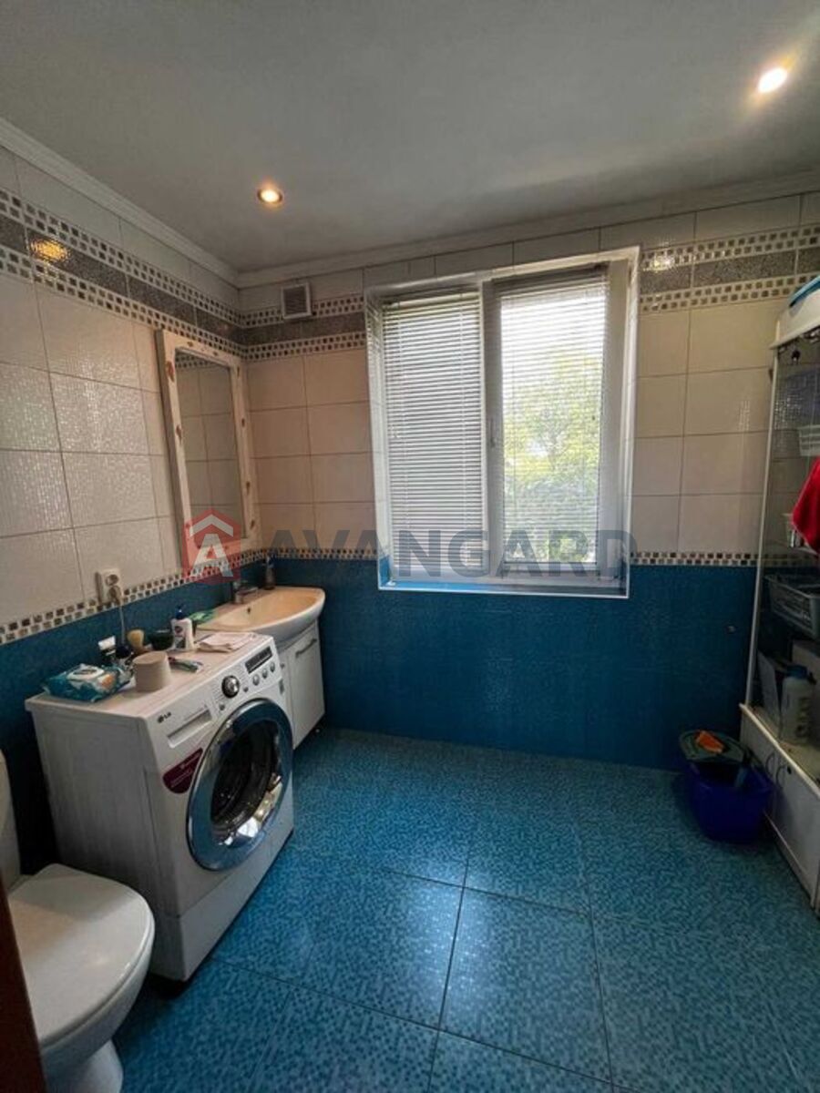 �������, 152 ��.�. ���� 11