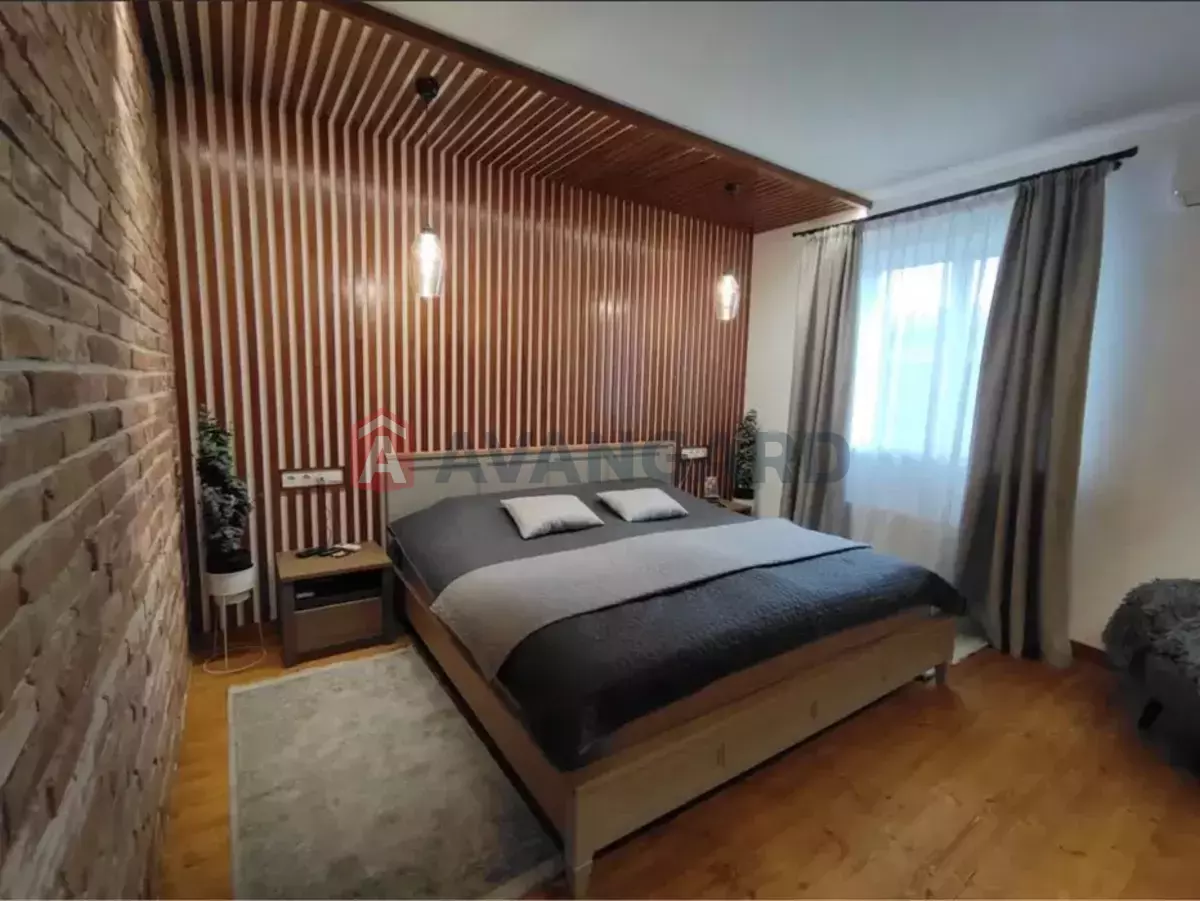 �������, 200 ��.�. ���� 7