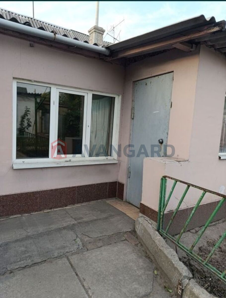 ������� �������, 42 ��.�. ���� 4