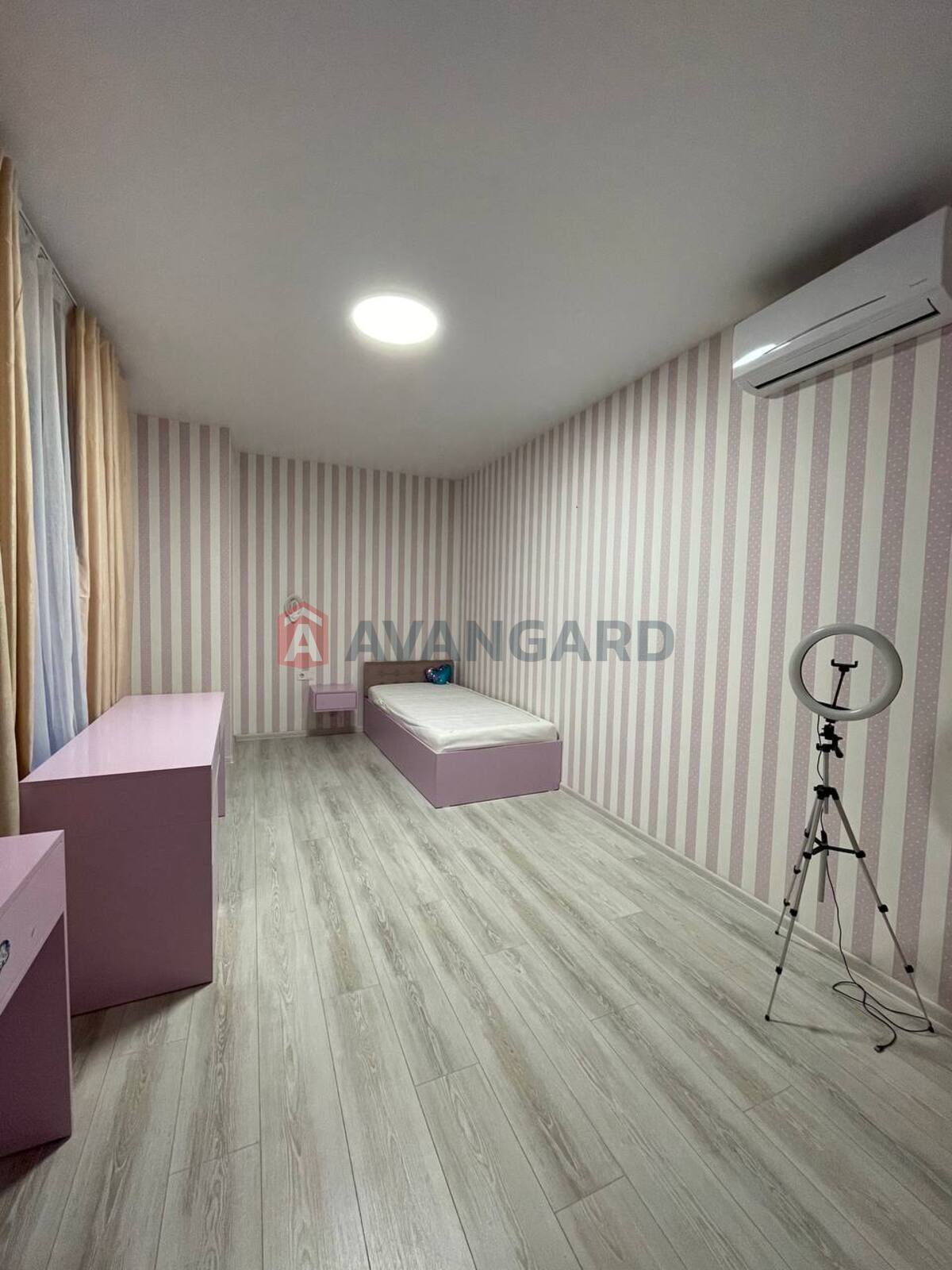 �������, 407 ��.�. ���� 22