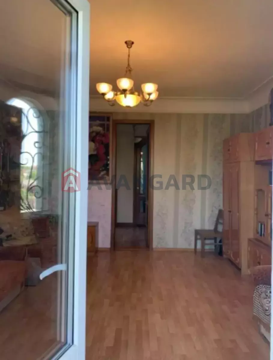 �������, 270 ��.�. ���� 4