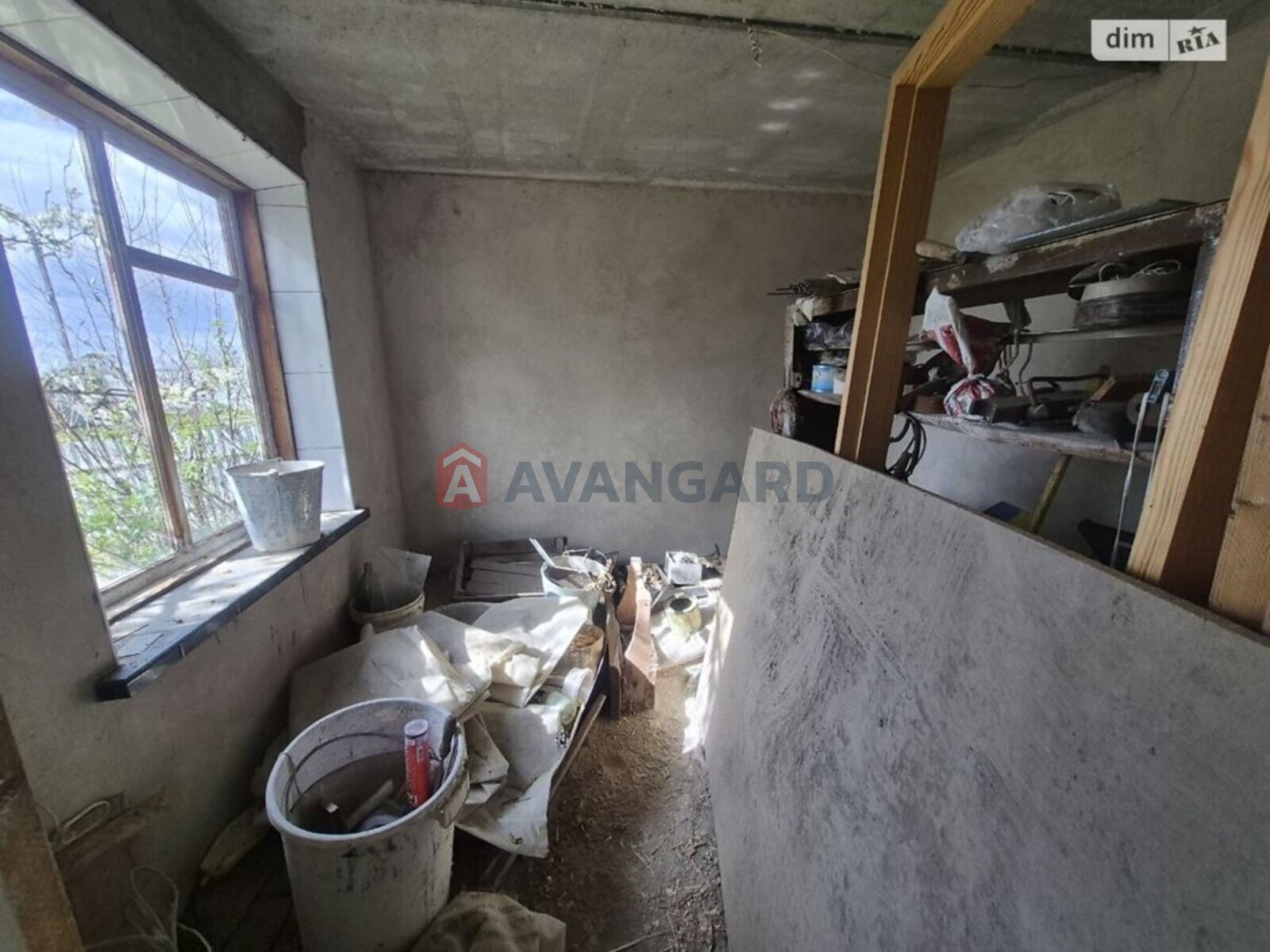 �������, 100 ��.�. ���� 14