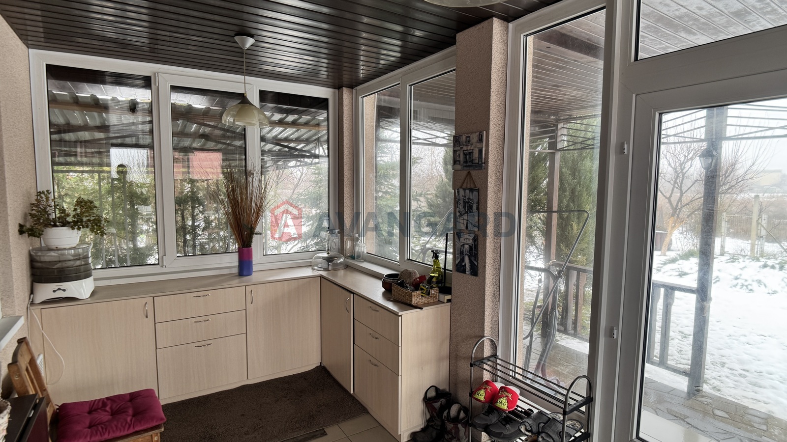 �������, 85 ��.�. ���� 12