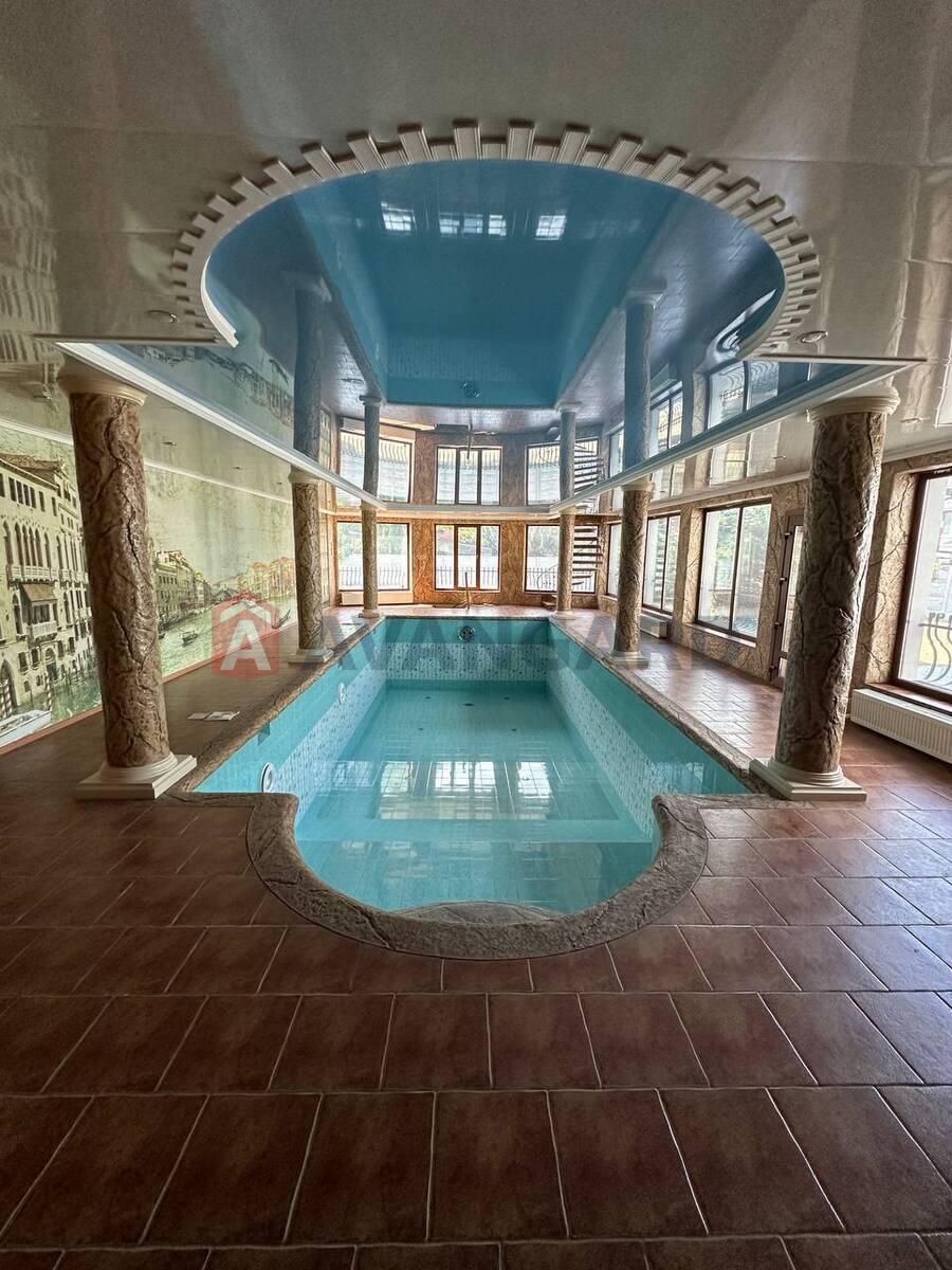 �������, 740 ��.�. ���� 24