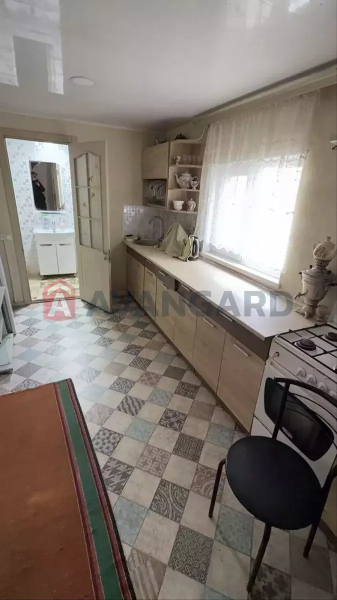 �������, 200 ��.�. ���� 8