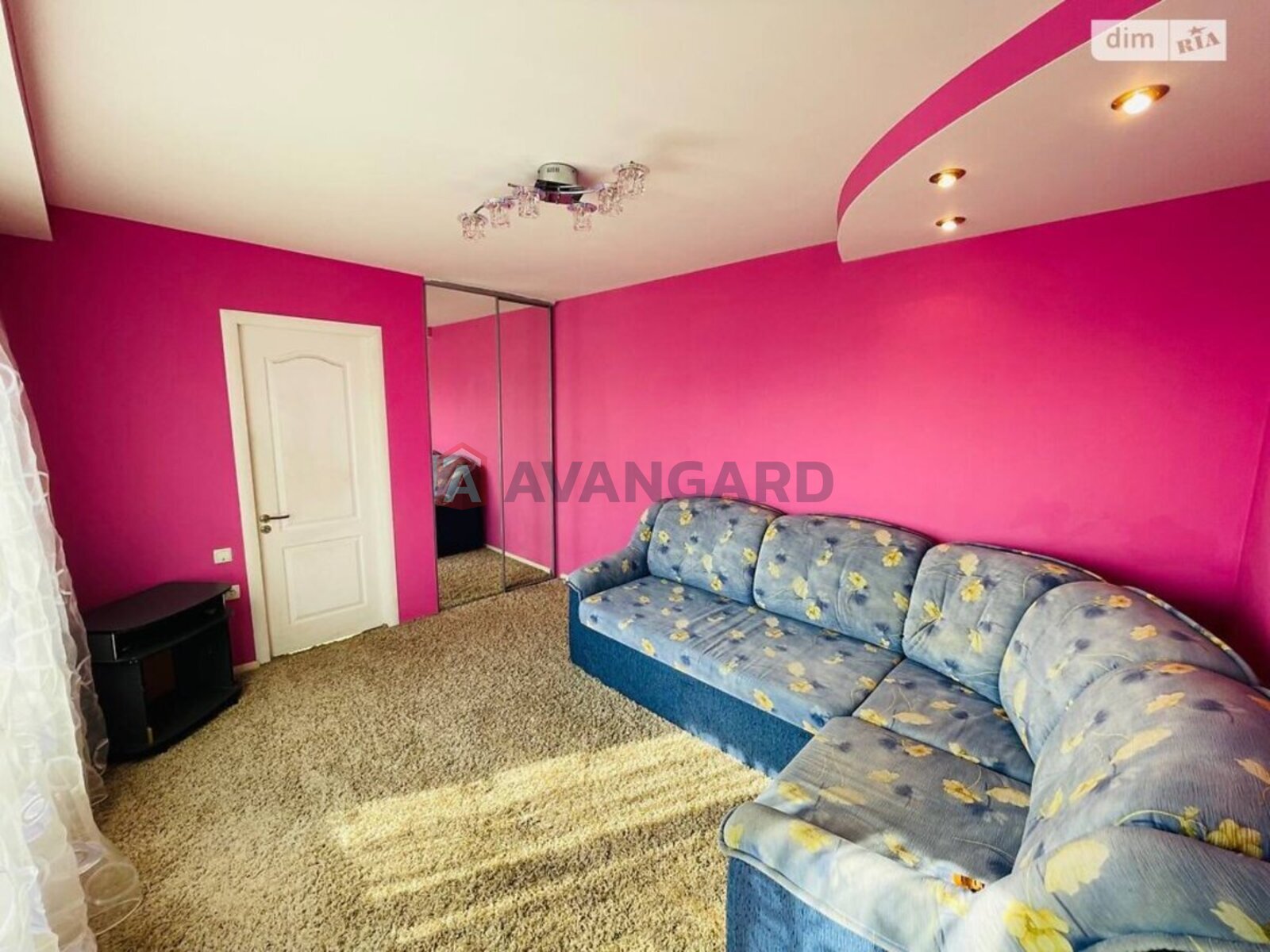 �������, 120 ��.�. ���� 13