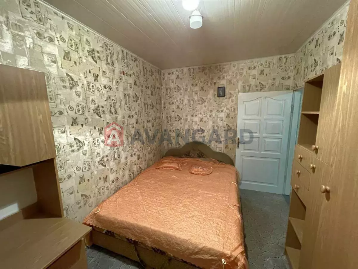 ������� �������, 95 ��.�. ���� 12