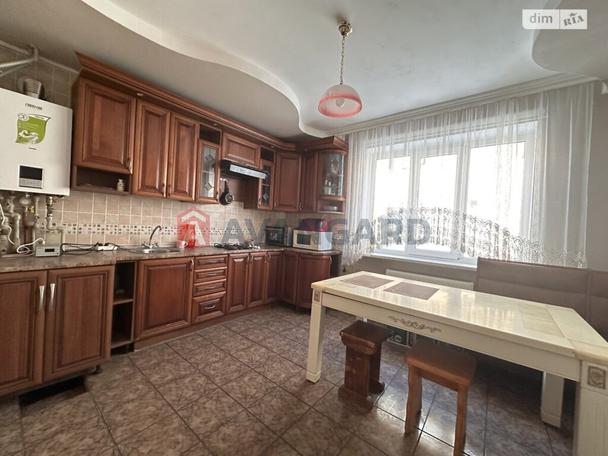 �������, 161 ��.�. ���� 10