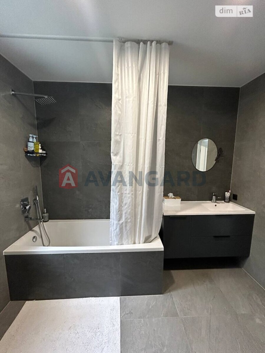 �������, 97 ��.�. ���� 12