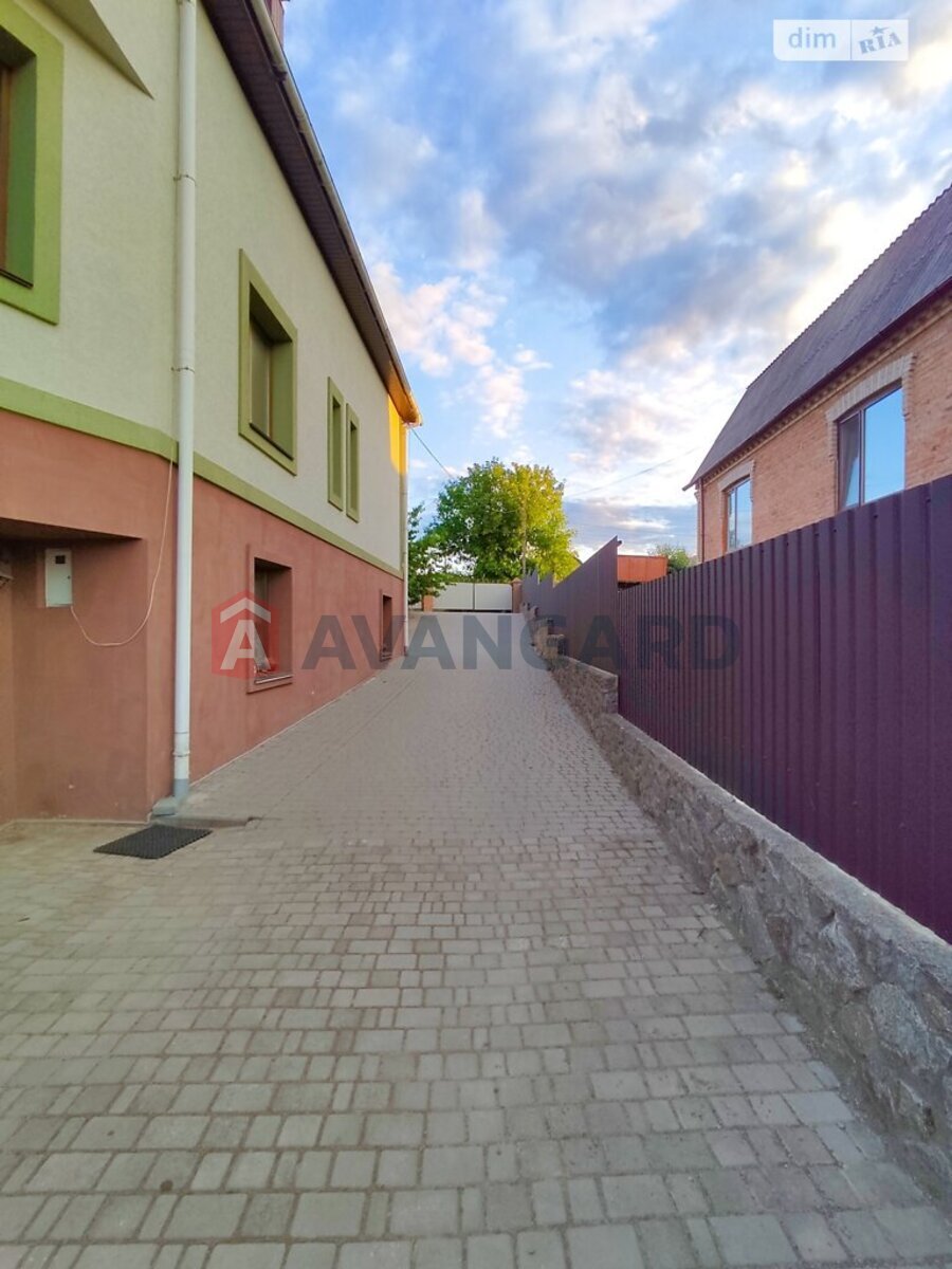 Будинок, 200 кв.м. фото 8 Будинок, 200 кв.м. фото 8