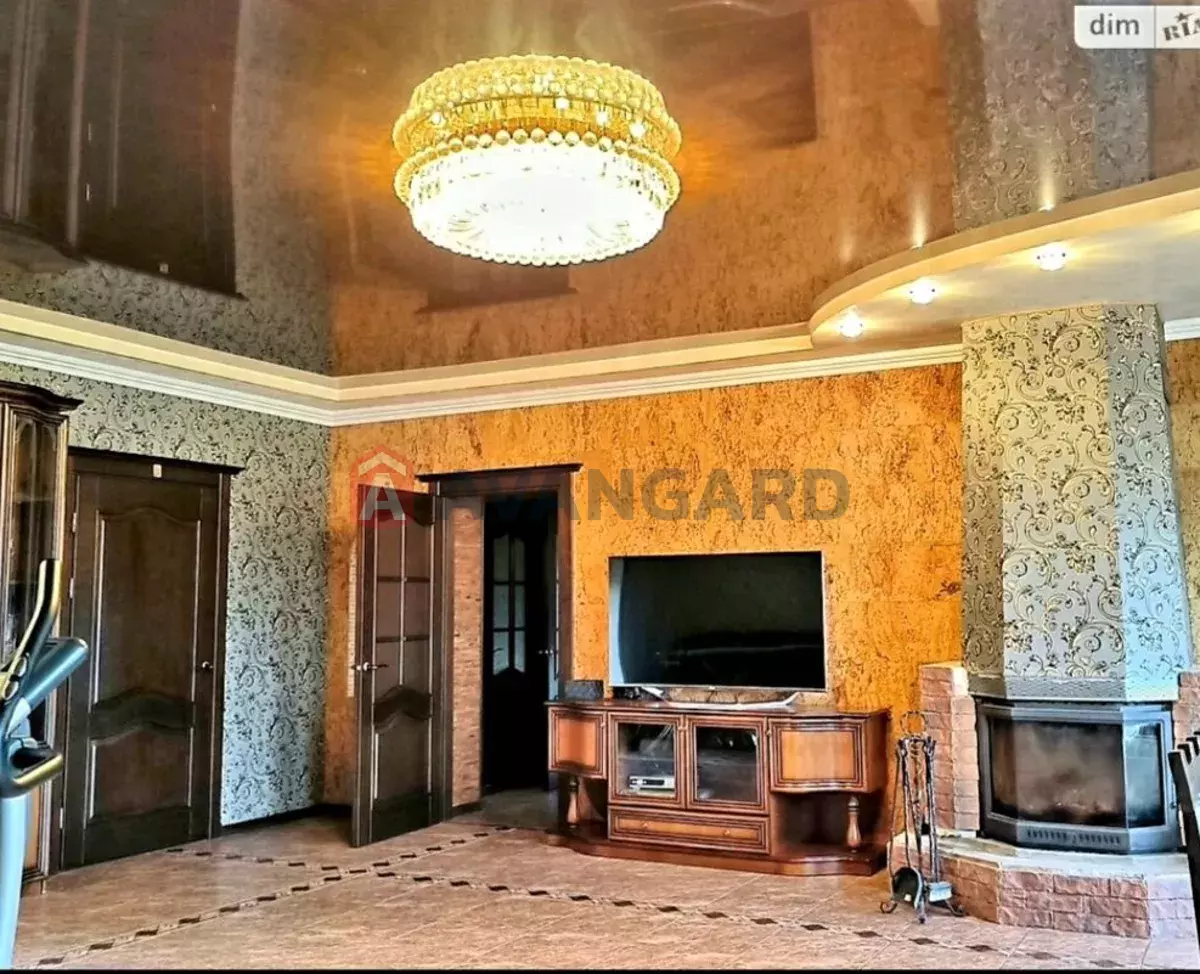 �������, 370 ��.�. ���� 2