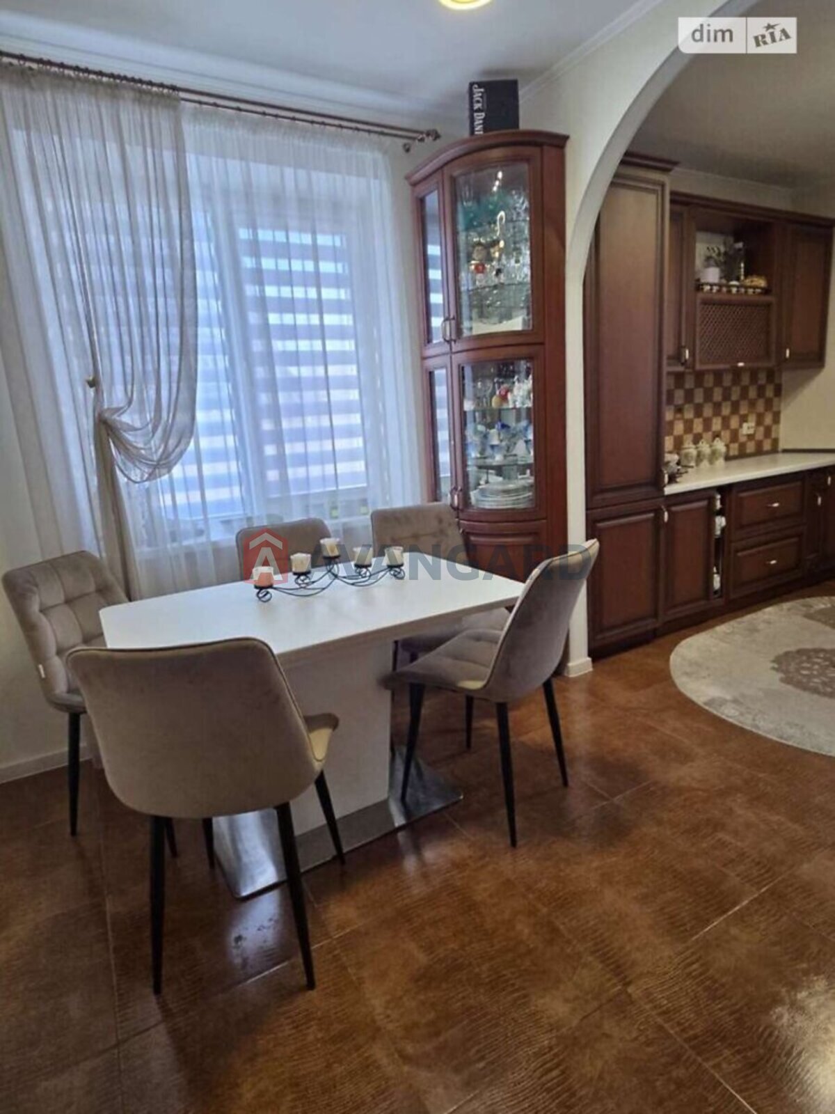 �������, 137 ��.�. ���� 12