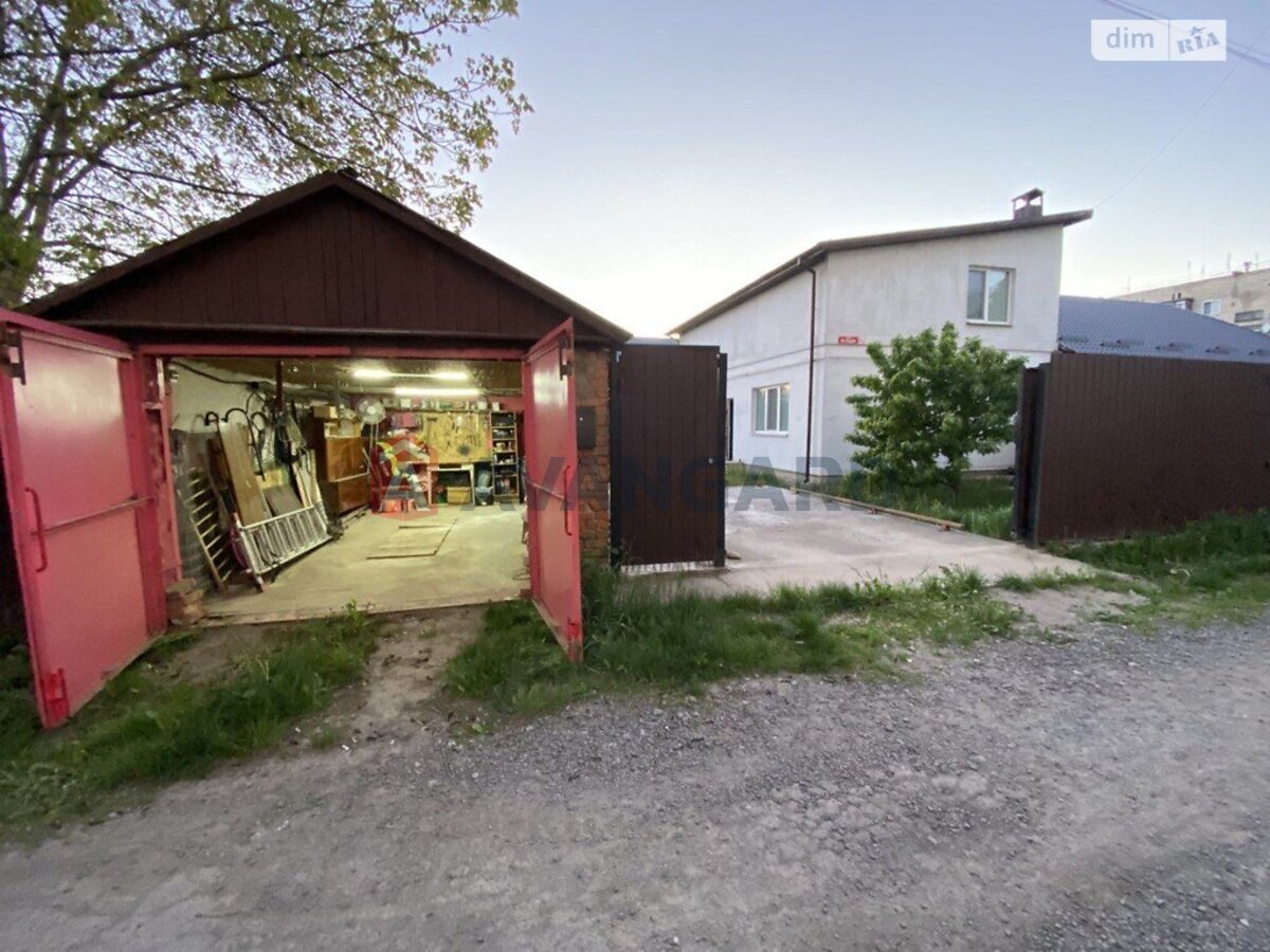 �������, 105 ��.�. ���� 11