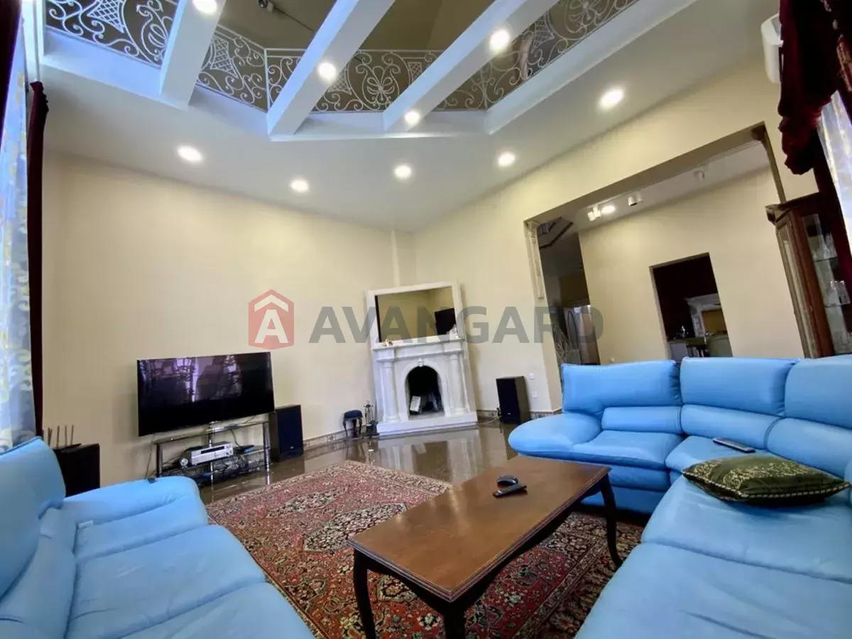 �������, 600 ��.�. ���� 23