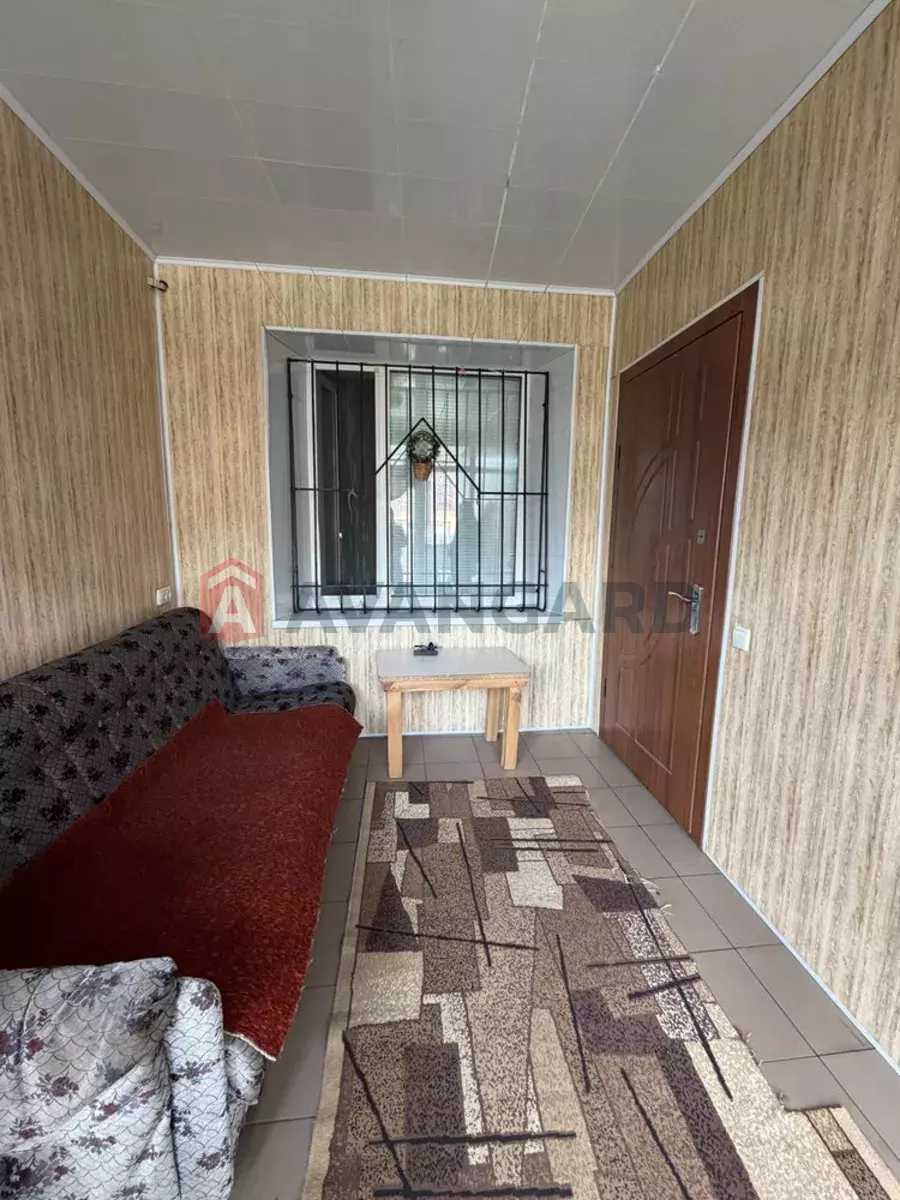 ������� �������, 59 ��.�. ���� 8