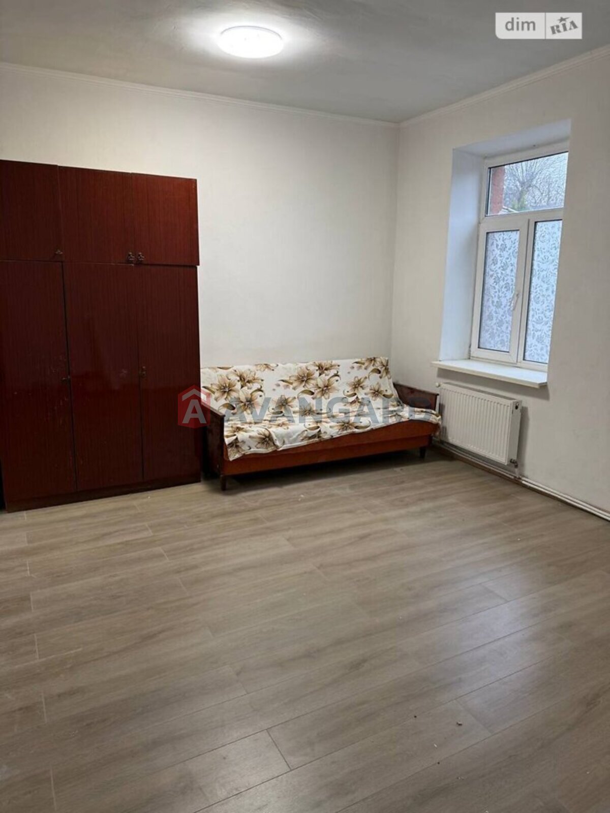 ������� �������, 50 ��.�. ���� 8