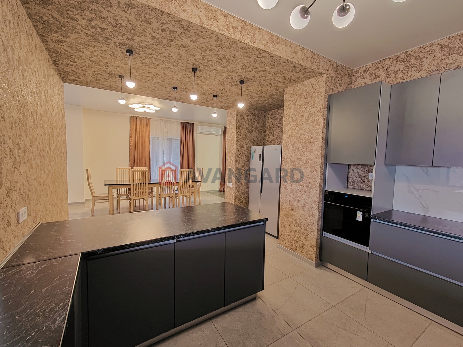 �������, 407 ��.�. ���� 3