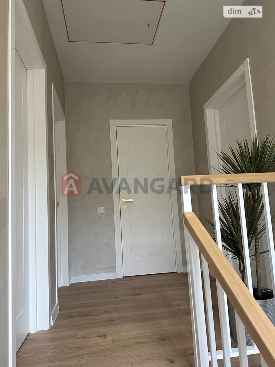 105 ��.�. ���� 18