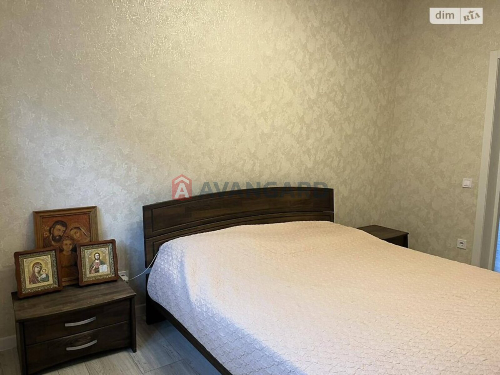 �������, 133 ��.�. ���� 16