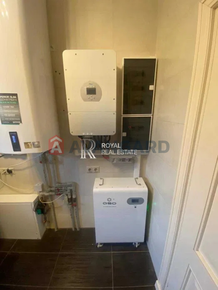 �������, 250 ��.�. ���� 17