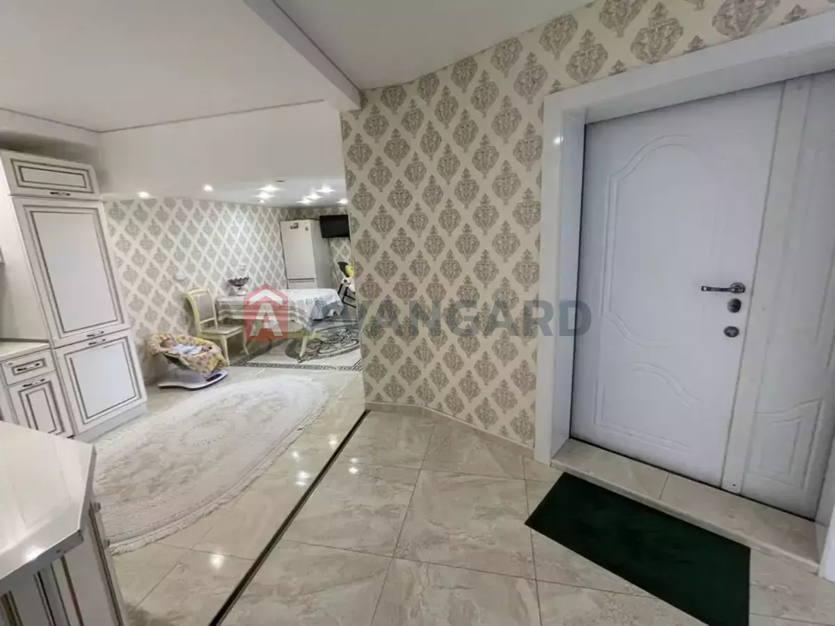 ���, 100 ��.�. ���� 21