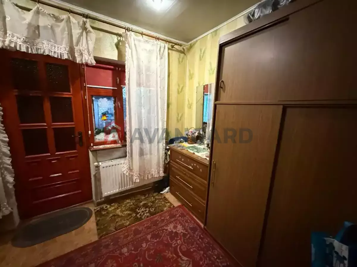 ������� �������, 72 ��.�. ���� 4