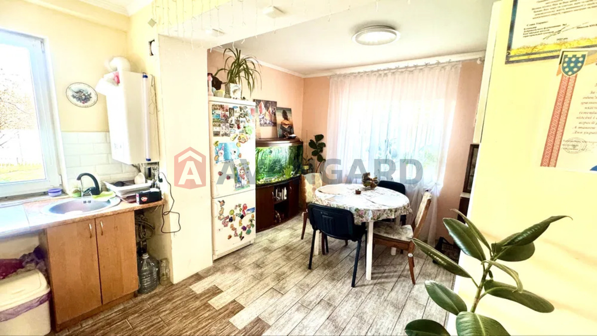 �������, 80 ��.�. ���� 22