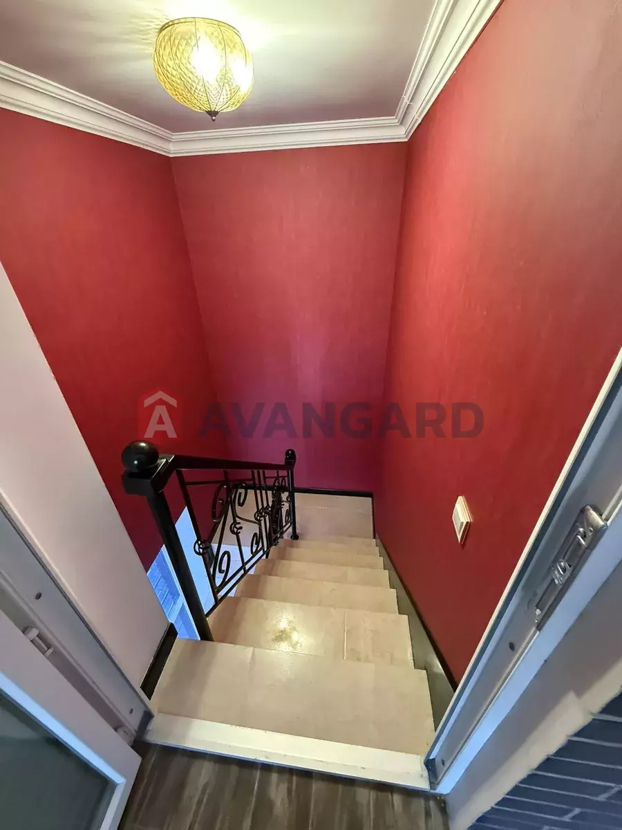 �������, 114 ��.�. ���� 18