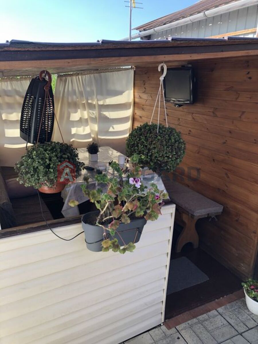 ����, 108 ��.�. ���� 8