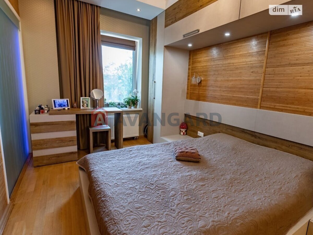 �������, 97 ��.�. ���� 9