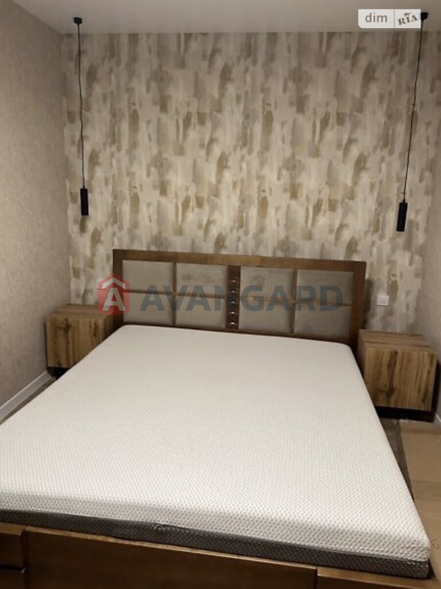 �������, 143 ��.�. ���� 11