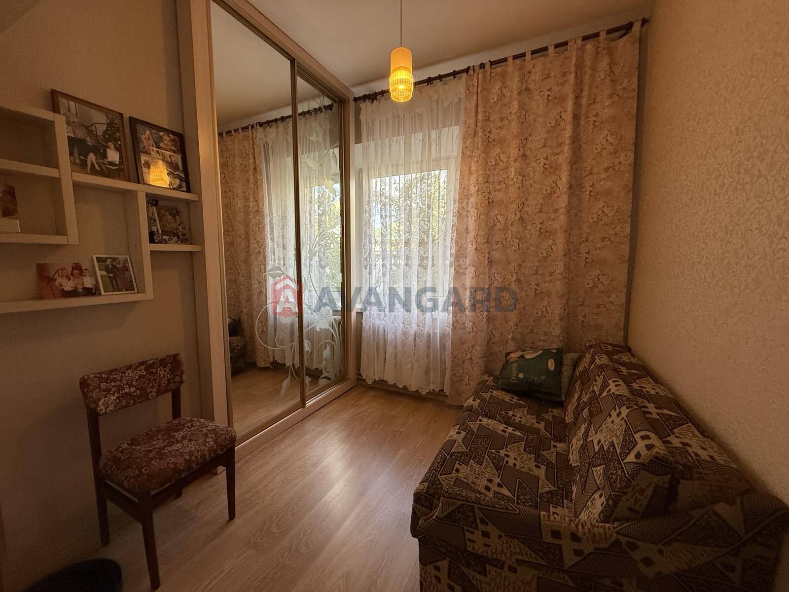 �������, 94 ��.�. ���� 10