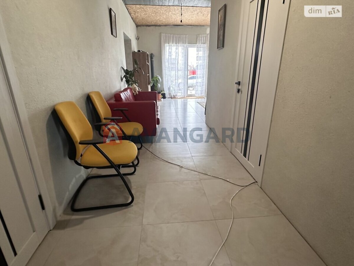 �������, 100 ��.�. ���� 21