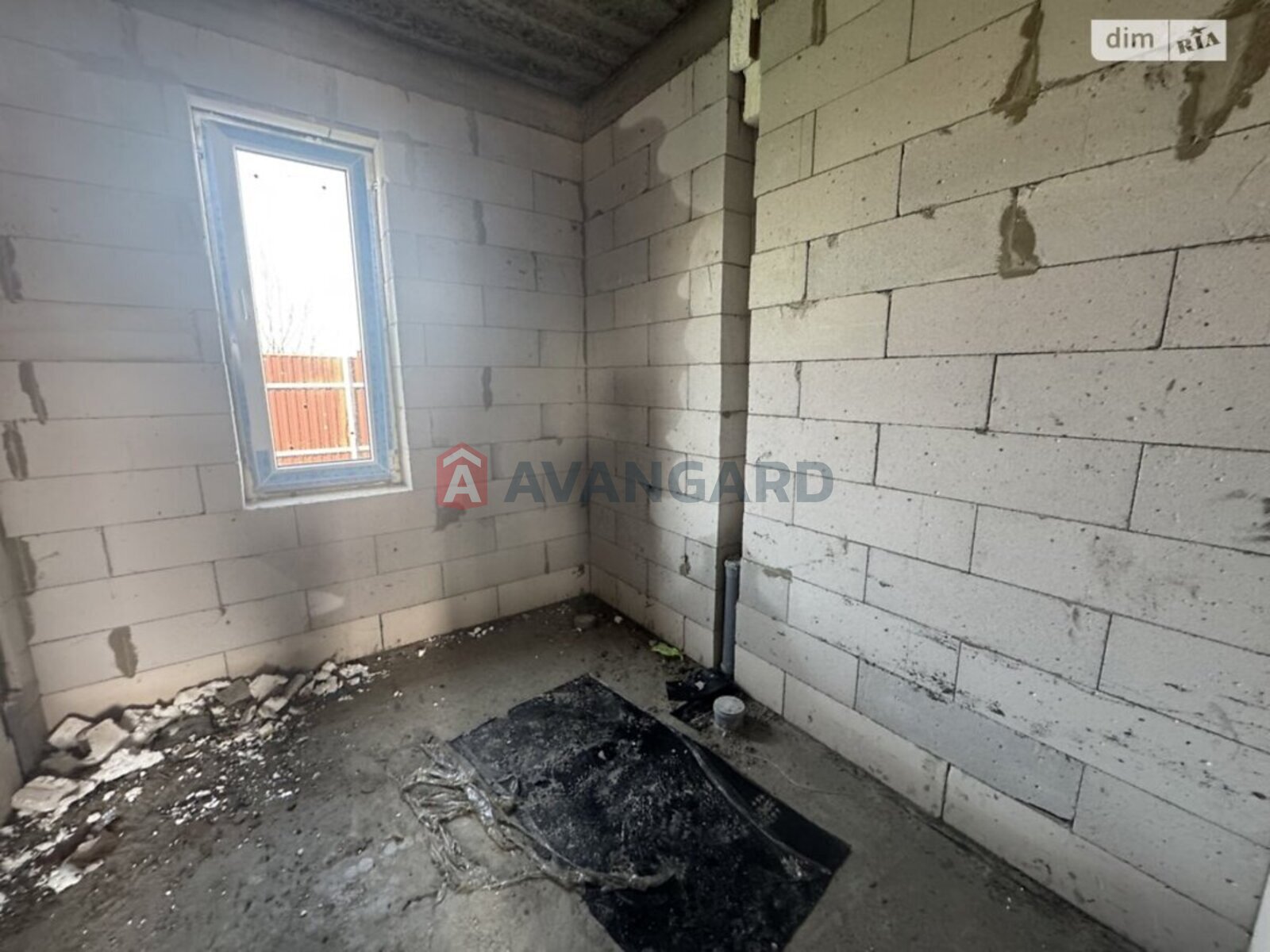 �������, 100 ��.�. ���� 12