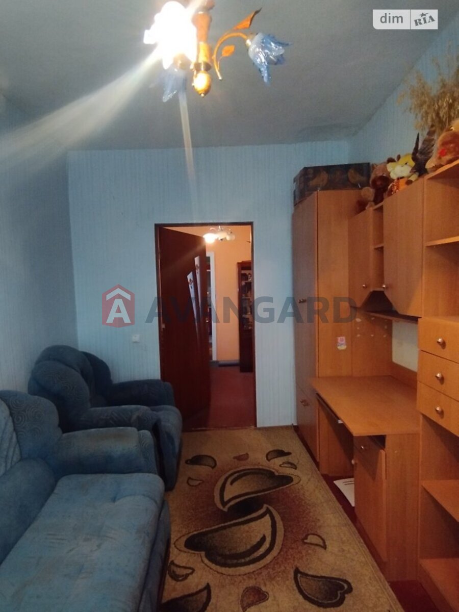 �������, 102 ��.�. ���� 14