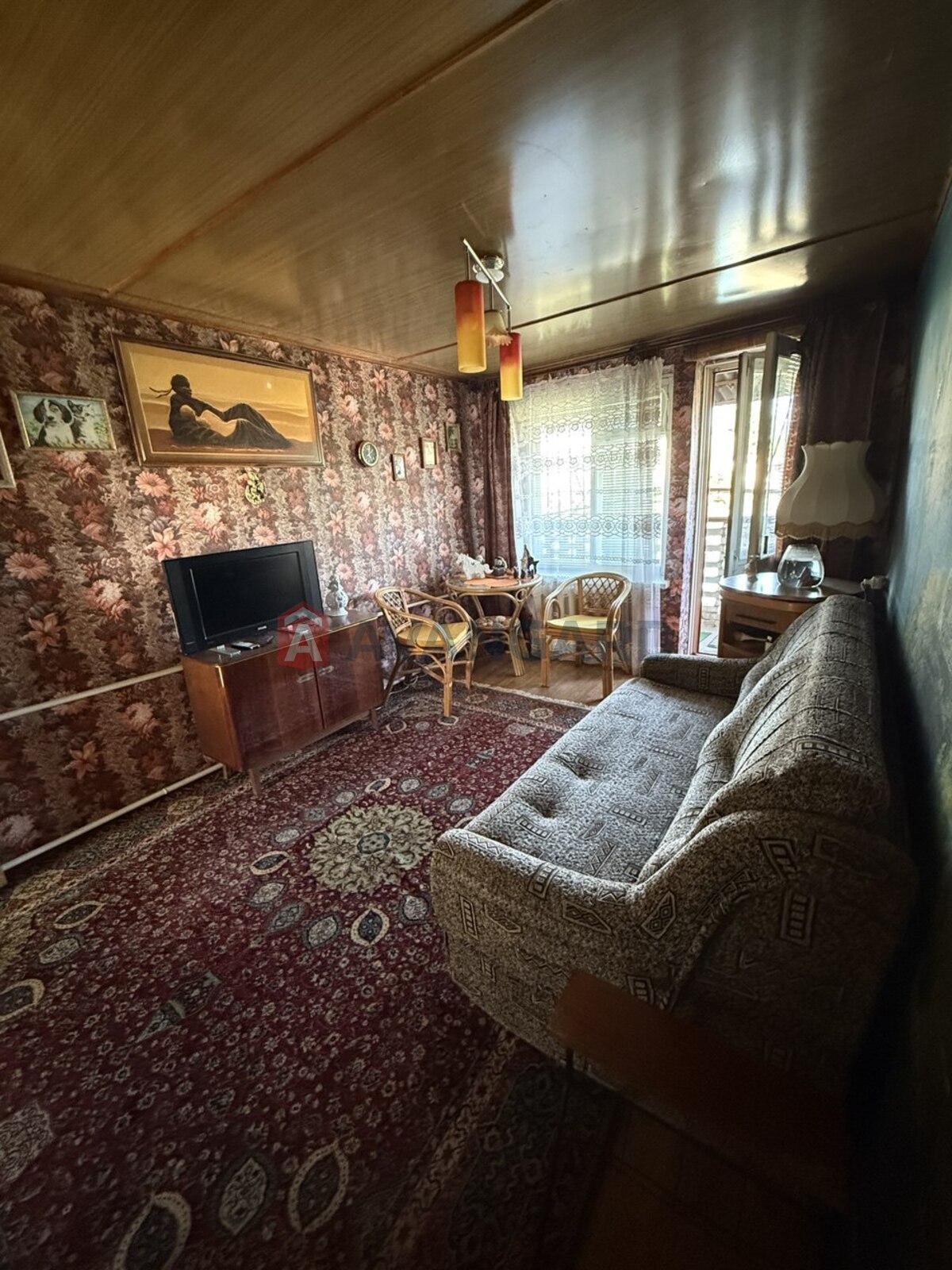 ����, 100 ��.�. ���� 17