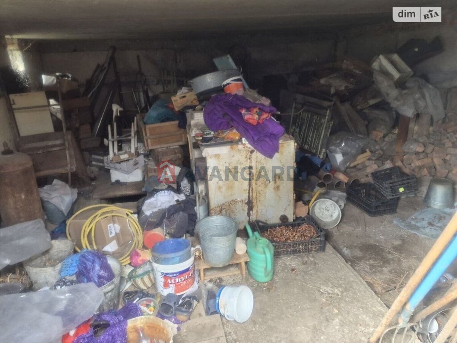 �������, 100 ��.�. ���� 20