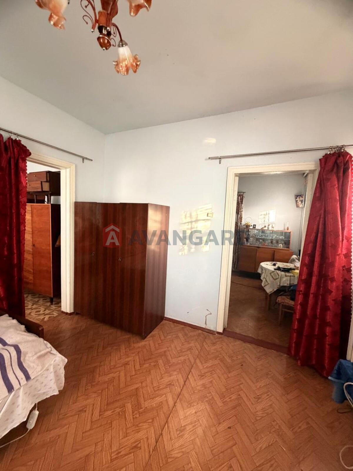 �������, 75 ��.�. ���� 2