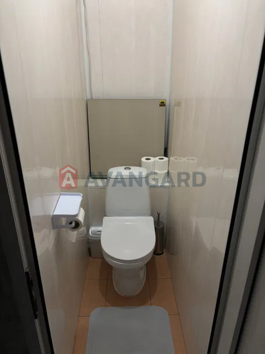 �������, 100 ��.�. ���� 22