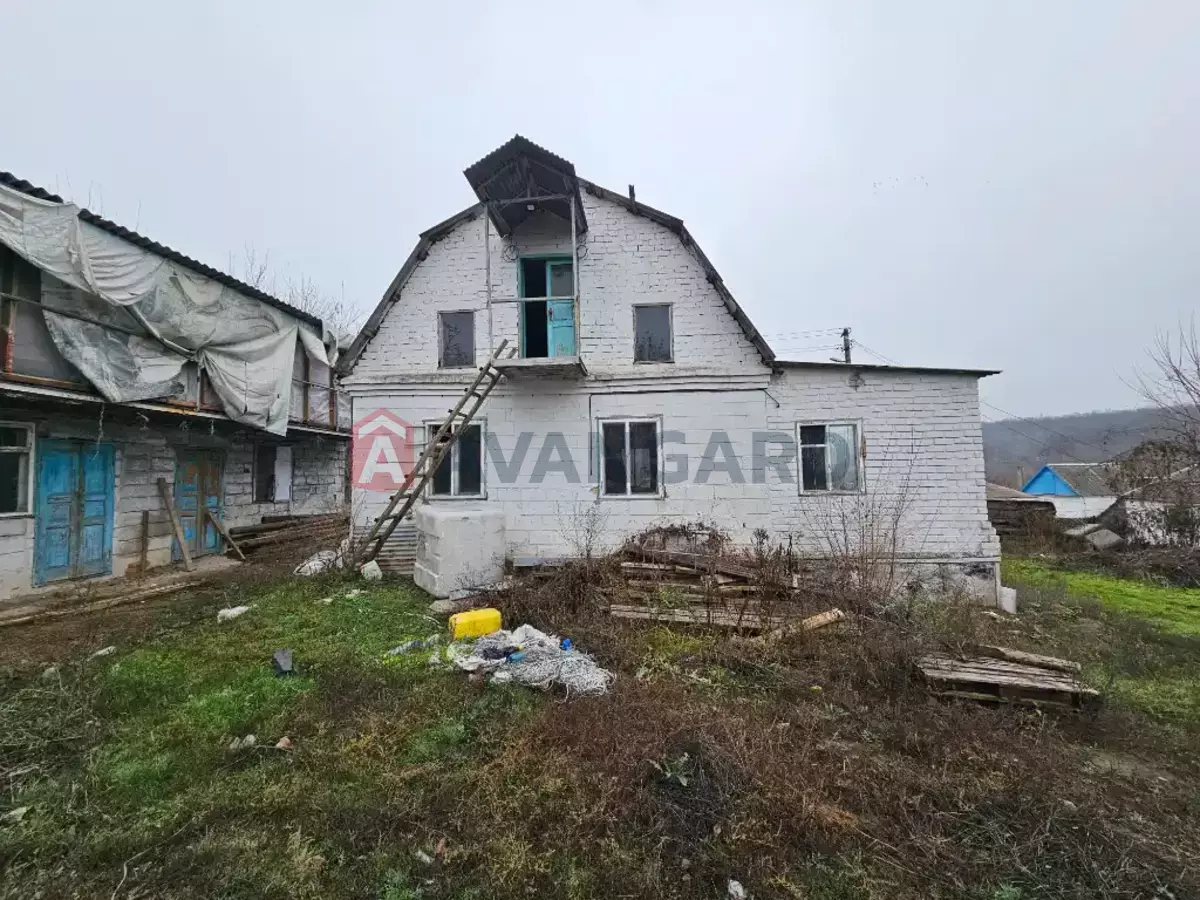 �������, 40 ��.�. ���� 10